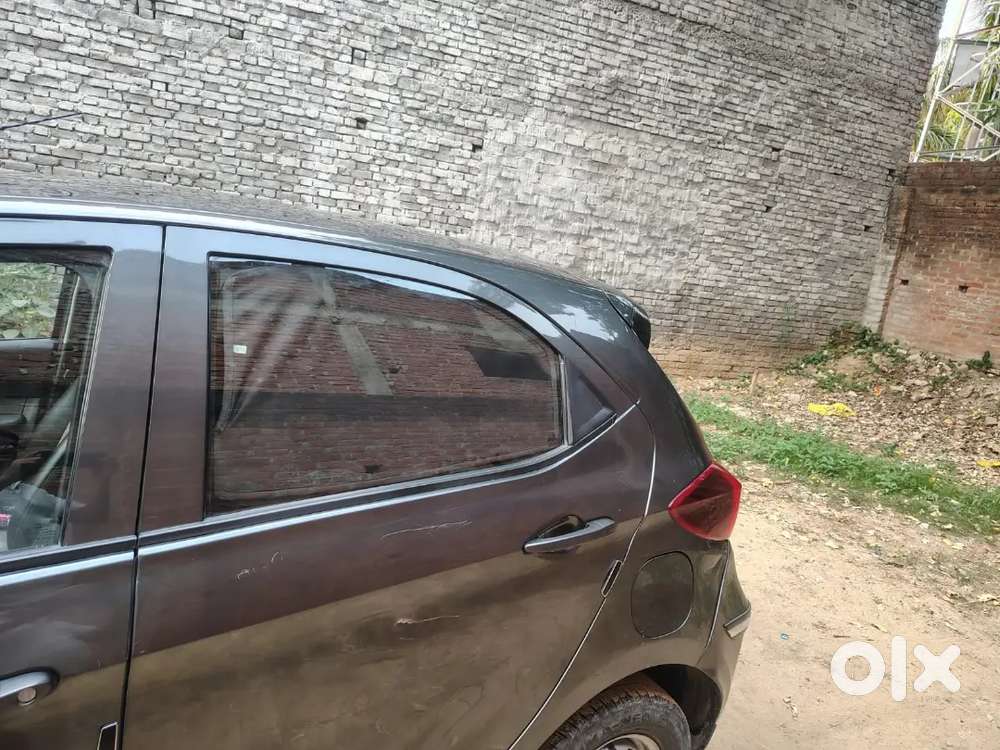 Tata Tiago Revotron 2023 Cng Urgent Sell