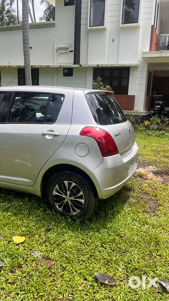 Maruti Suzuki Swift Petrol 2005