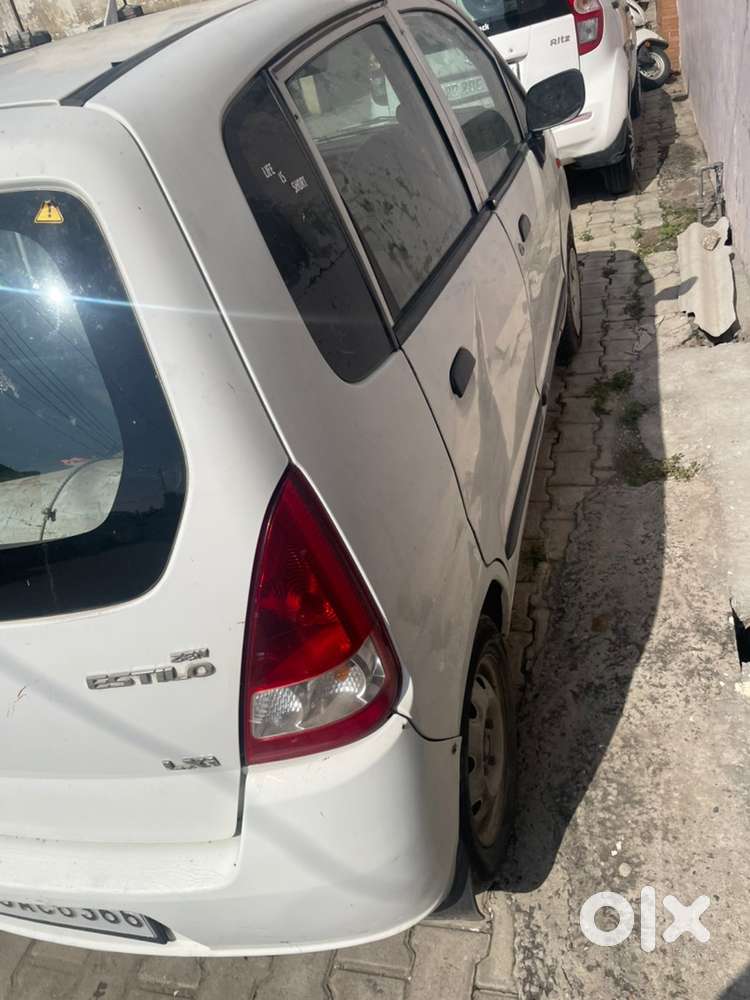 Maruti Suzuki Zen Estilo 2011