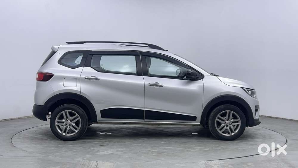 Renault Triber Rxz Easy-r Amt, 2022, Petrol