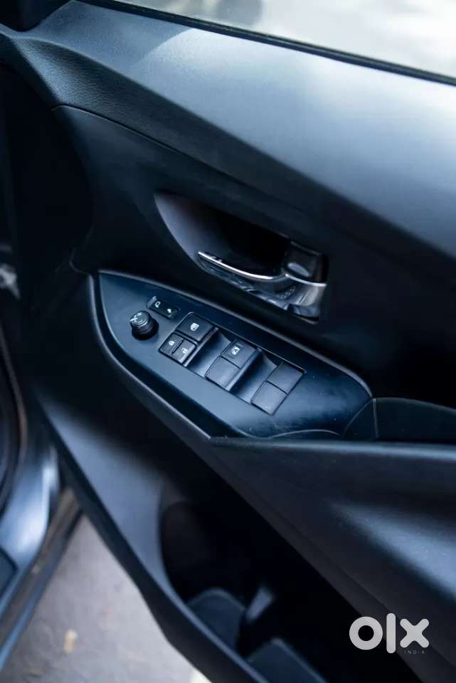 Toyota Innova Crysta 2.4 G Plus Mt 7 Str, 2019, Diesel