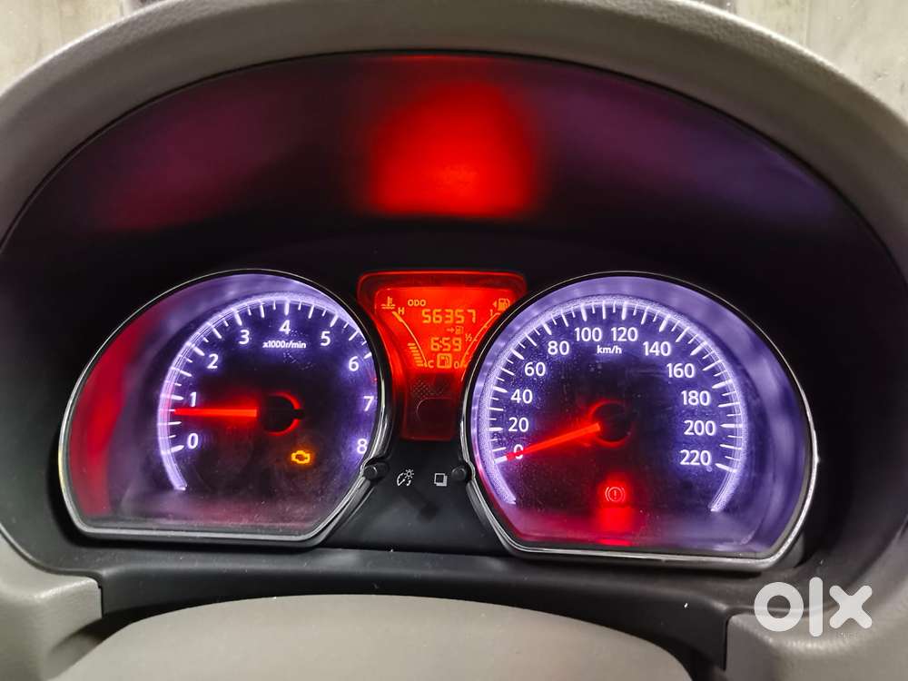 Renault Scala Rxl Petrol, 2014, Petrol