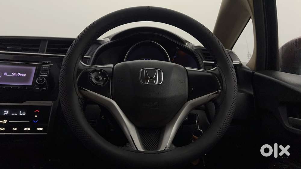 Honda Jazz [2020-2023] 1.2 V I-vtec Mt, 2017, Petrol