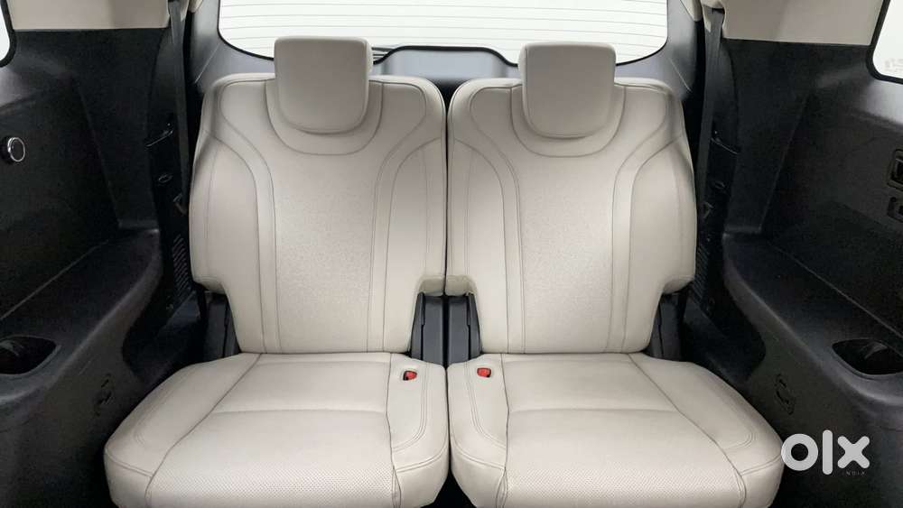 Mahindra Xuv700 2.2 Ax 7 Diesel At Luxury Pack Str, 2023, Diesel