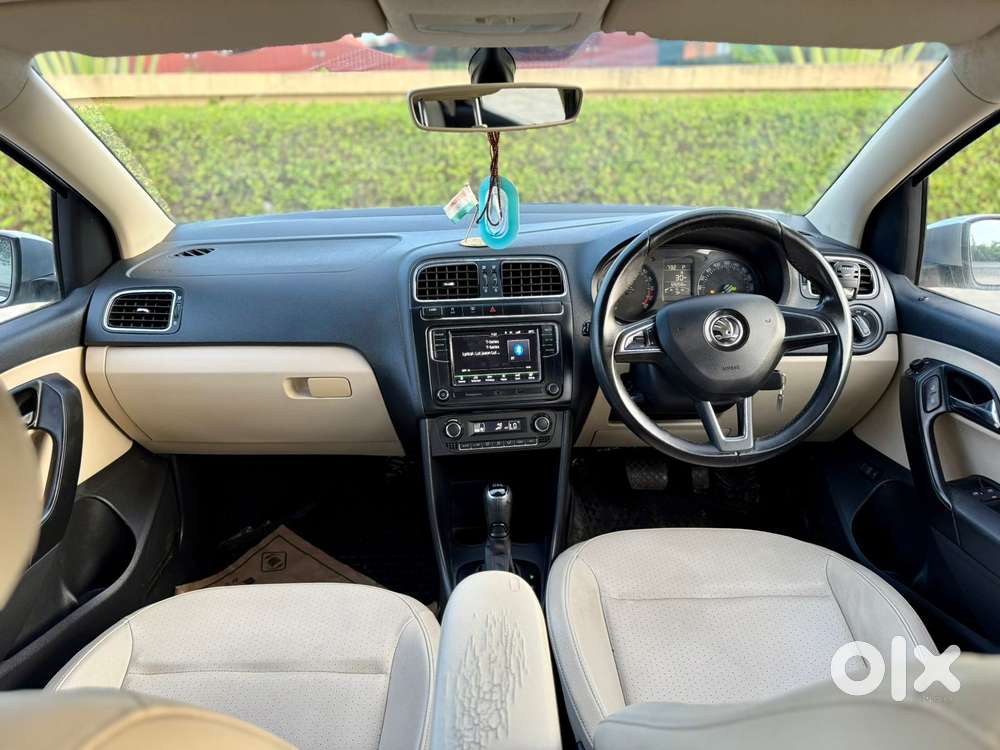 Skoda Rapid [2016-2020] 1.5 Style Plus Tdi At, 2017, Diesel