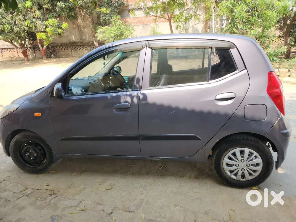 Hyundai I10 Sportz 2015 Variant