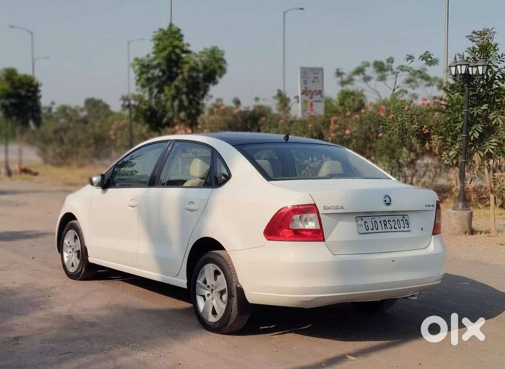 Skoda Rapid 1.6 Mpi At Elegance Black Package, 2016, Diesel