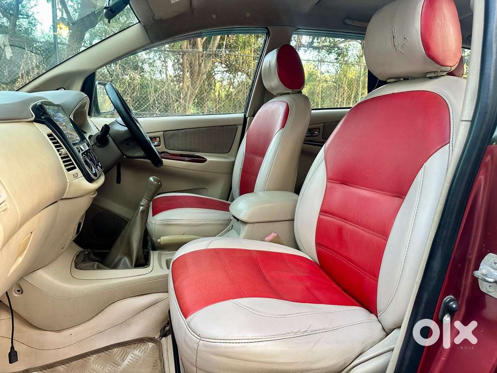 Toyota Innova 2004-2011 2.5 V Diesel 7-seater, 2005, Diesel