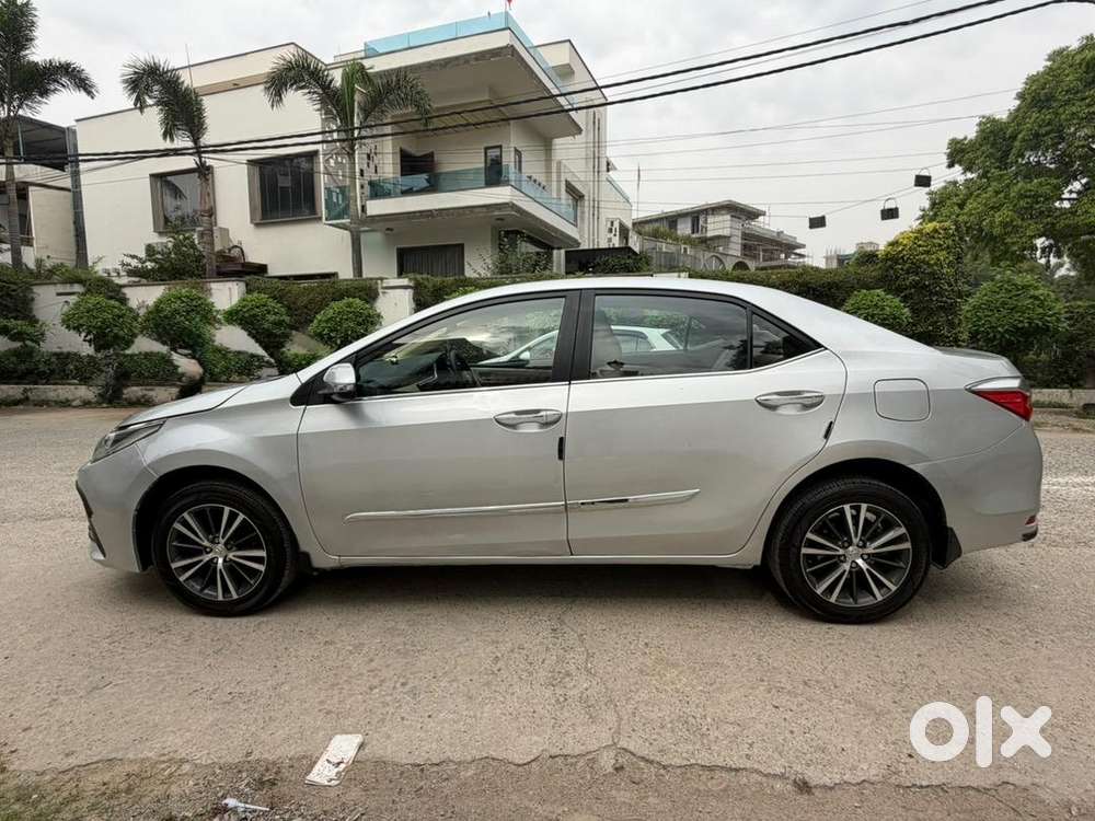 Toyota Corolla Altis 2018 Petrol Well Maintained