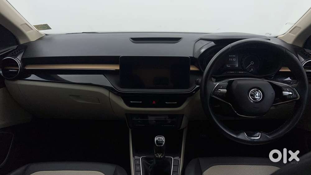 Skoda Slavia Style 1.0l Tsi Mt, 2022, Petrol