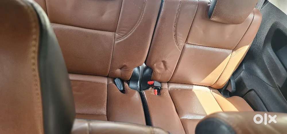 Toyota Innova Crysta 2017 Diesel 83000 Km Driven