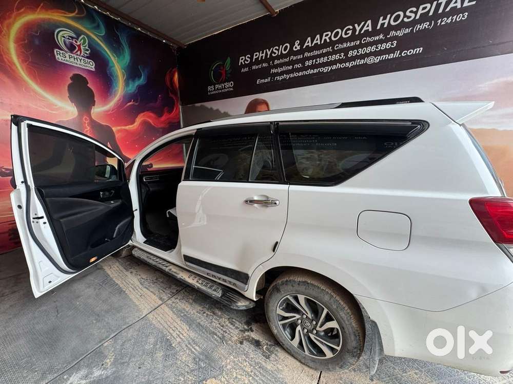 2022 Toyota Innova Crysta