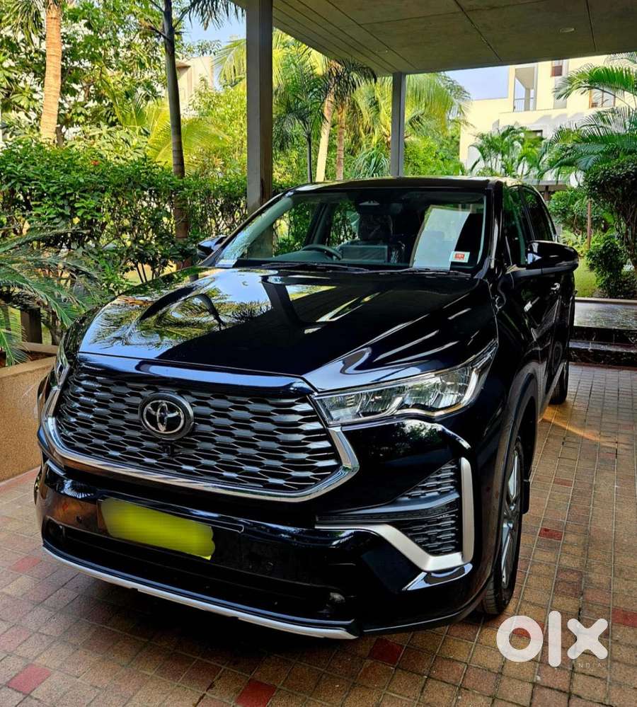 Toyota Innova Hycross 2.0 Zx (o) Hybrid 7 Str, 2025, Petrol