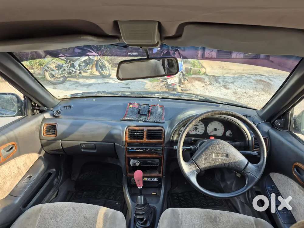 Maruti Suzuki Esteem 2004 Vxi