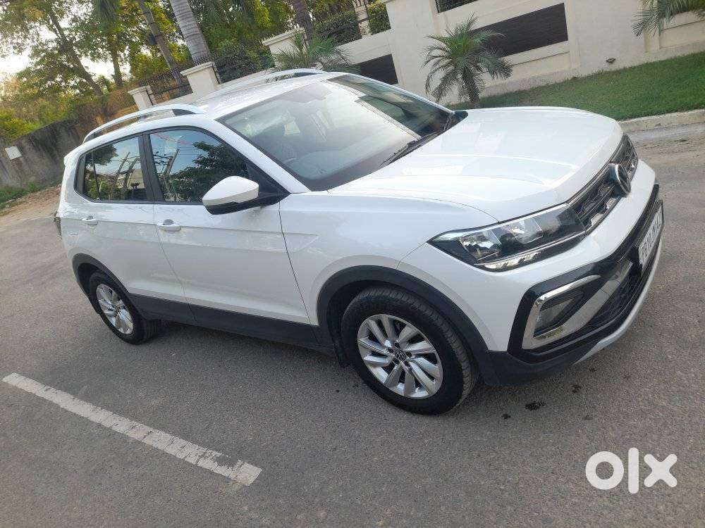 Volkswagen Taigun 1.0 Tsi Highline At, 2024, Petrol