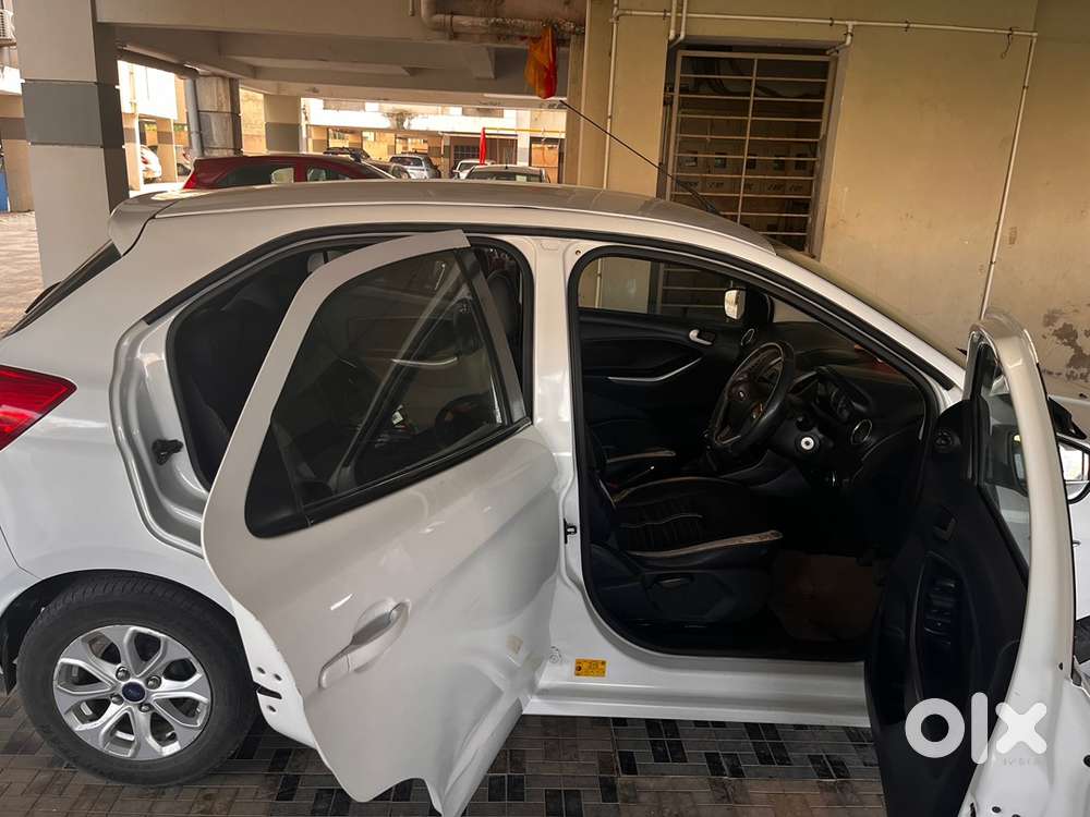 Ford Figo Petrol 2016