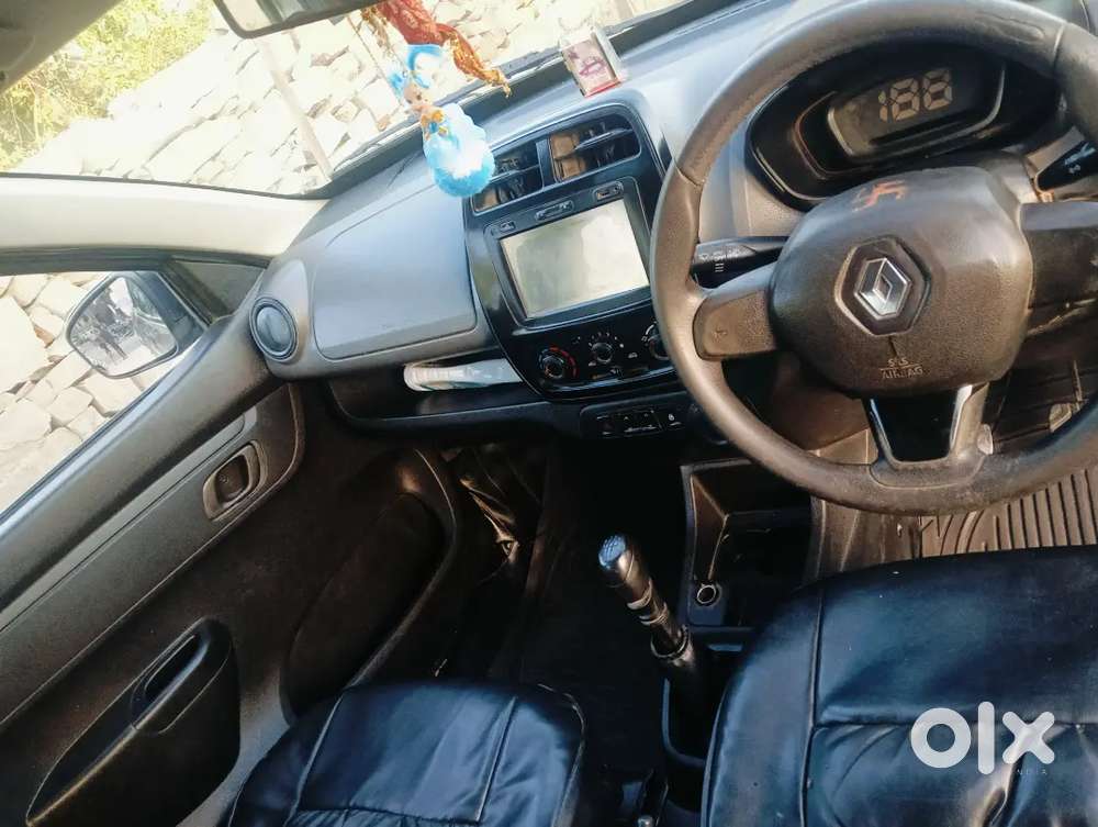 Mahindra Renault Logan Petrol 2018