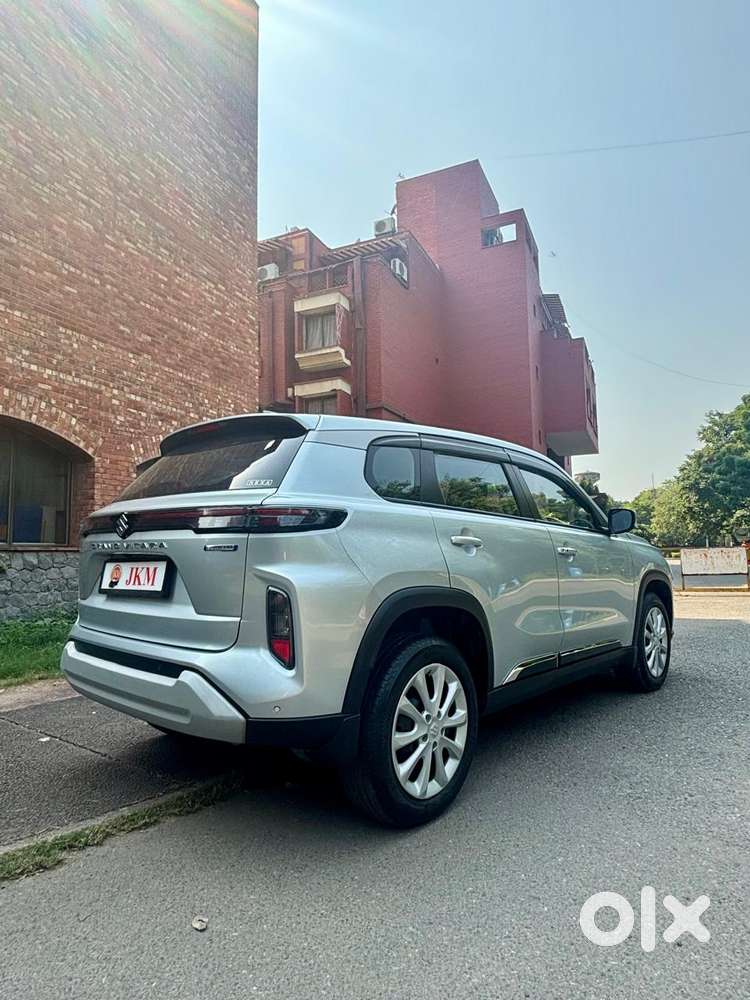 Maruti Suzuki Grand Vitara 1.5 Delta Smart Hybrid At, 2024, Petrol