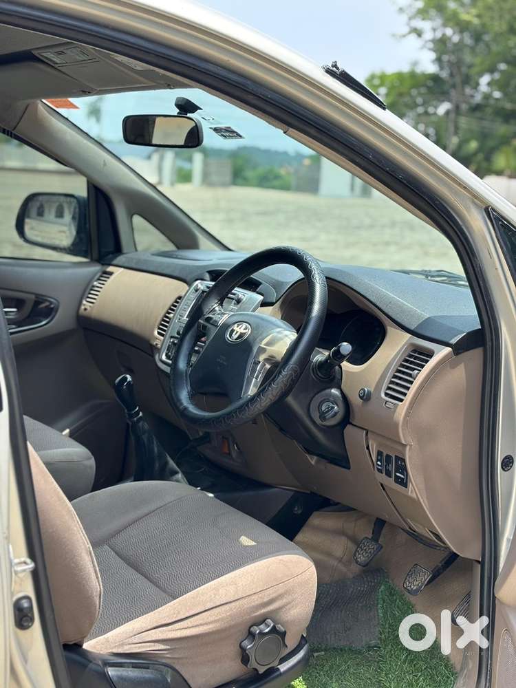 Toyota Innova 2015 Diesel 184500 Km Driven