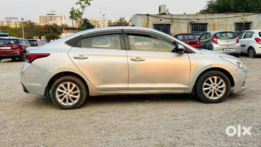 Hyundai Verna Crdi 1.6 At Ex, 2017, Diesel