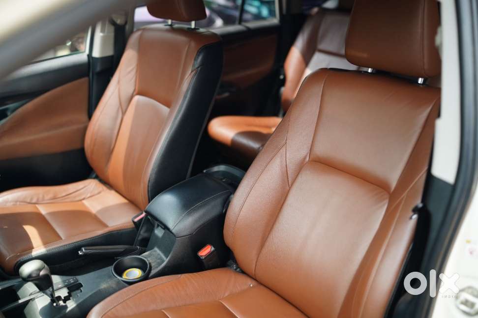 Toyota Innova Crysta 2.8z Automatic, 2017, Diesel