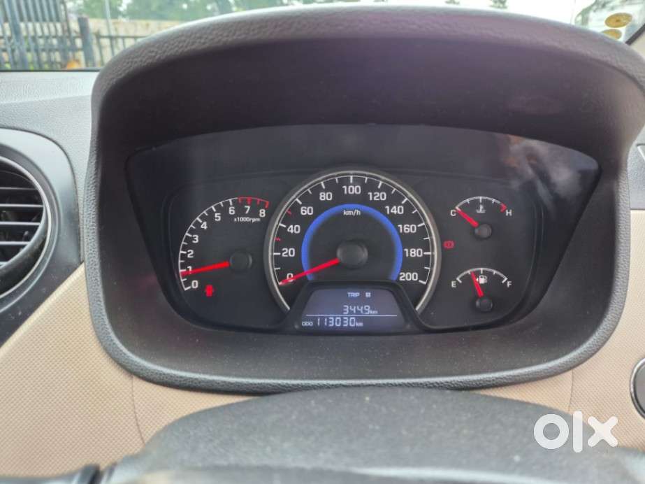 Hyundai Grand I10 Sportz, 2014, Petrol
