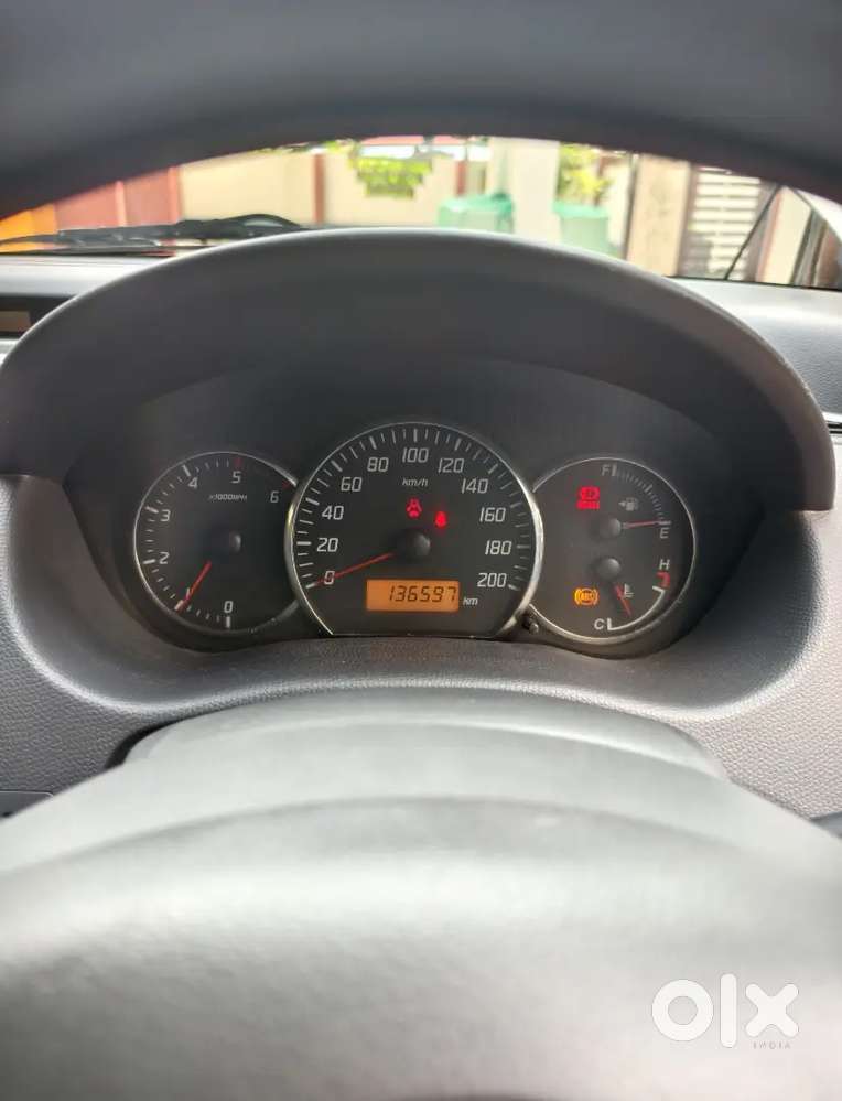 Maruti Suzuki Swift Dzire 2010 Manual Diesel  /24+  Mileage