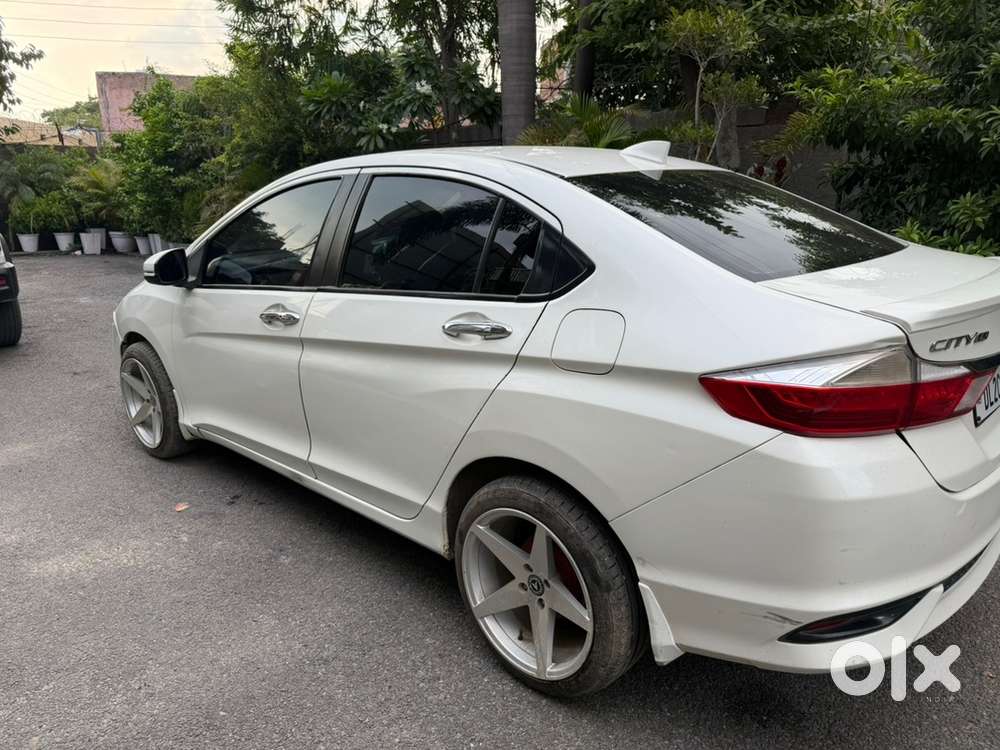 Honda City Zx 2018 Km Driven