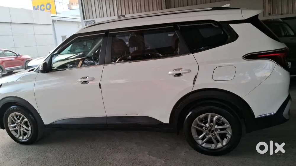 Kia Carens 2022 Petrol 32600 Km Driven