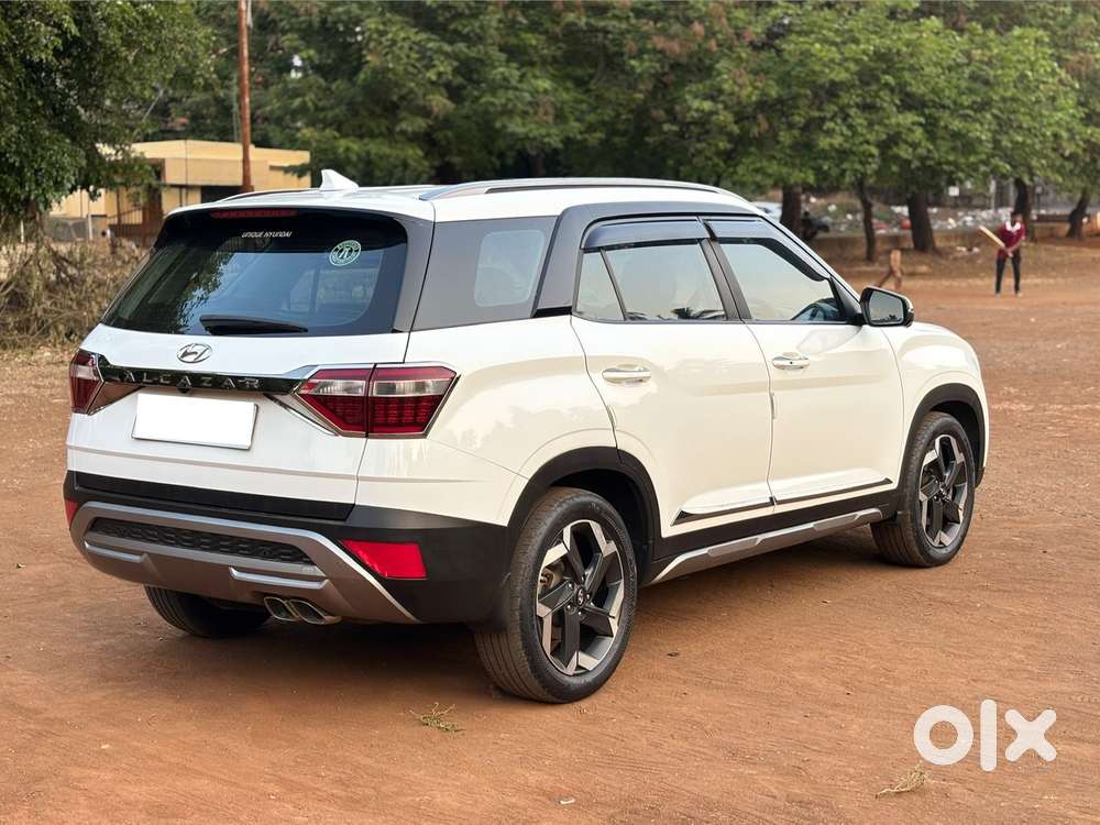 Hyundai Alcazar Platinum 7 Str 1.5 Diesel Adventure, 2023, Diesel