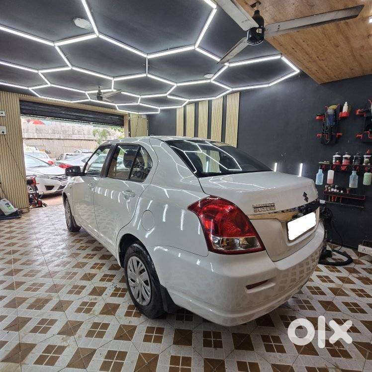 Maruti Suzuki Swift Dzire Vxi Optional, 2010, Petrol