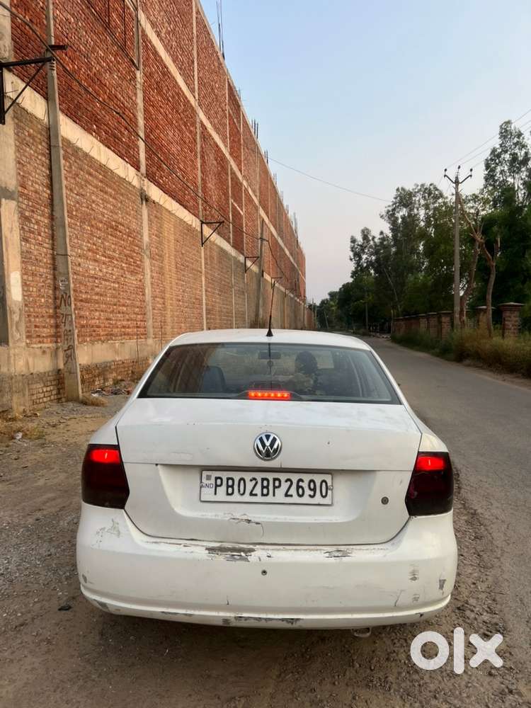 Volkswagen Vento Petrol 2011