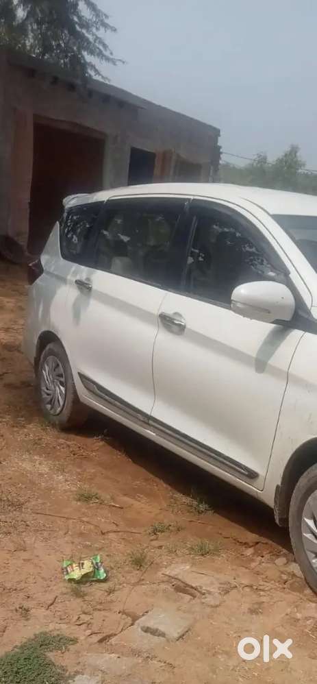 Maruti Suzuki Ertiga Vxi 2024