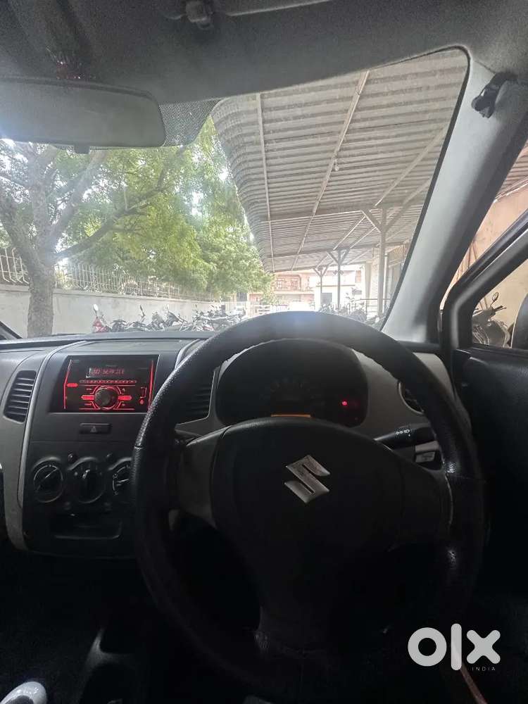 2013 Petrol Manual | 2nd Owner | 95,000 Km | Well Maintained