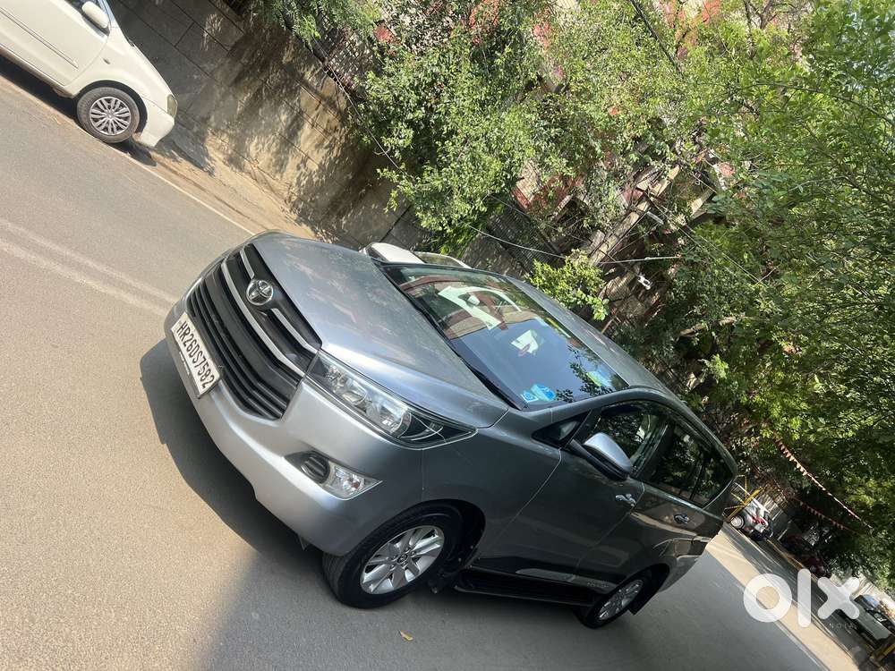 Toyota Innova Crysta 2.4 Gx Mt, 2018, Diesel