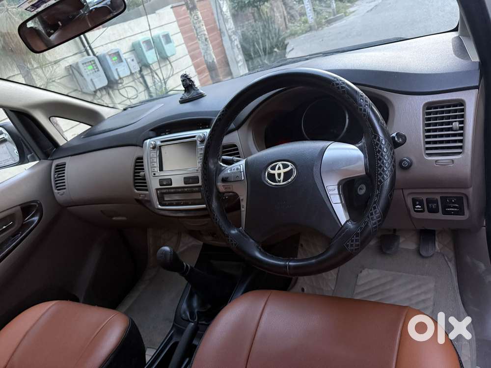 Toyota Innova 2.5 Vx 8 Str, 2015, Diesel