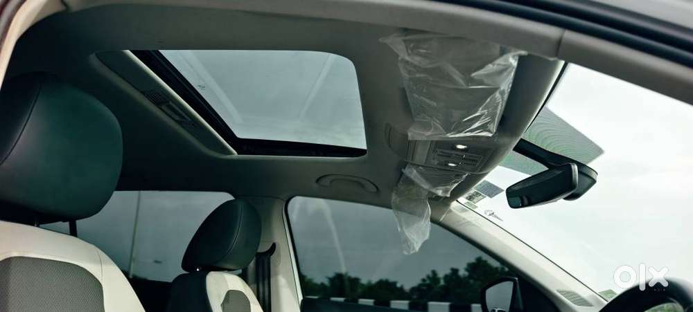 Volkswagen Taigun 1.0 Tsi Topline At, 2023, Petrol