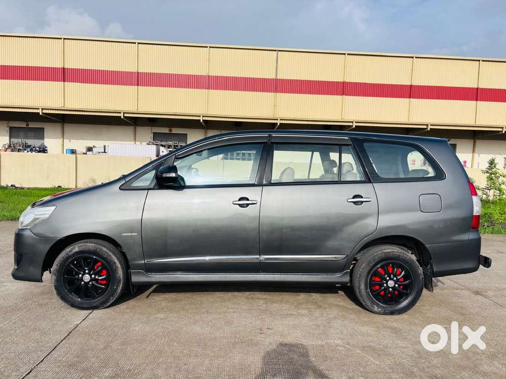 Toyota Innova 2.5 Vx (diesel) 8 Seater Bs Iv, 2012, Diesel