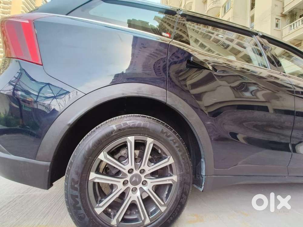 Xuv 700 Ax 7l, Top Variant, Petrol, 2023