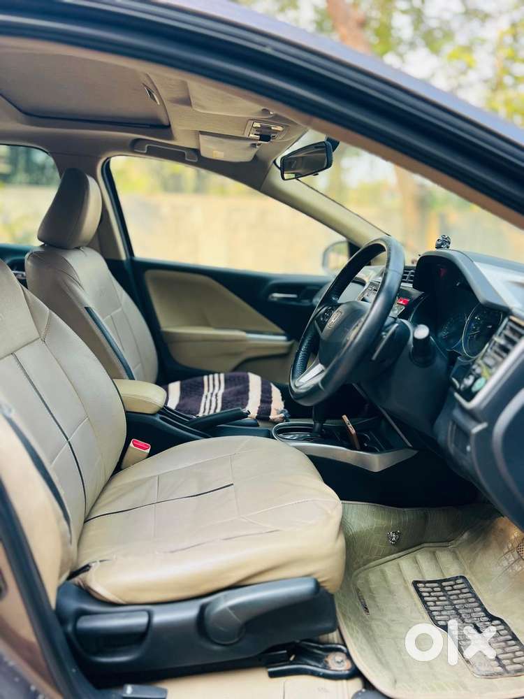 Honda City V At Sunroof, 2015, Petrol