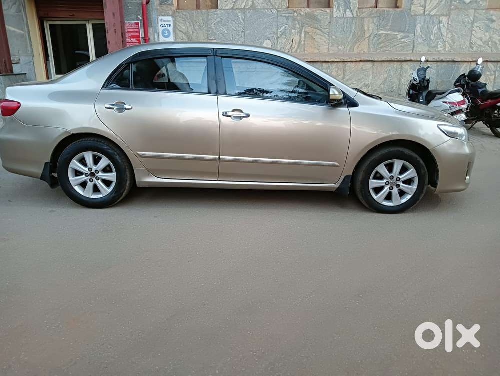 Toyota Corolla Altis 1.8 J, 2013, Cng & Hybrids