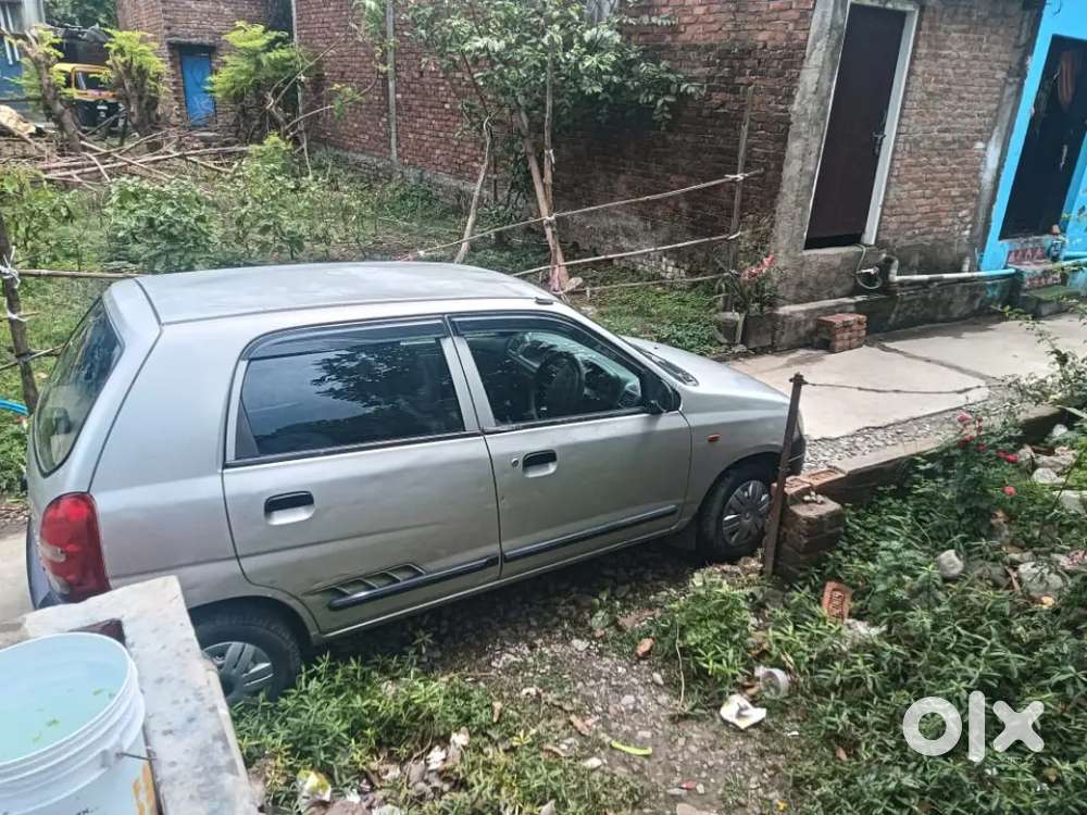 अच्छी कंडीशन है साफ सुथरी गाड़ी है आज तक 1 हाथ की चली हुई है