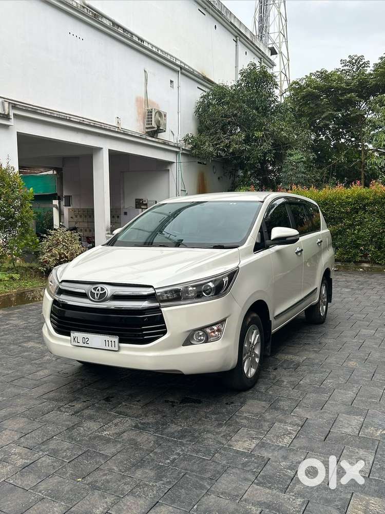 Toyota Innova Crysta 2017