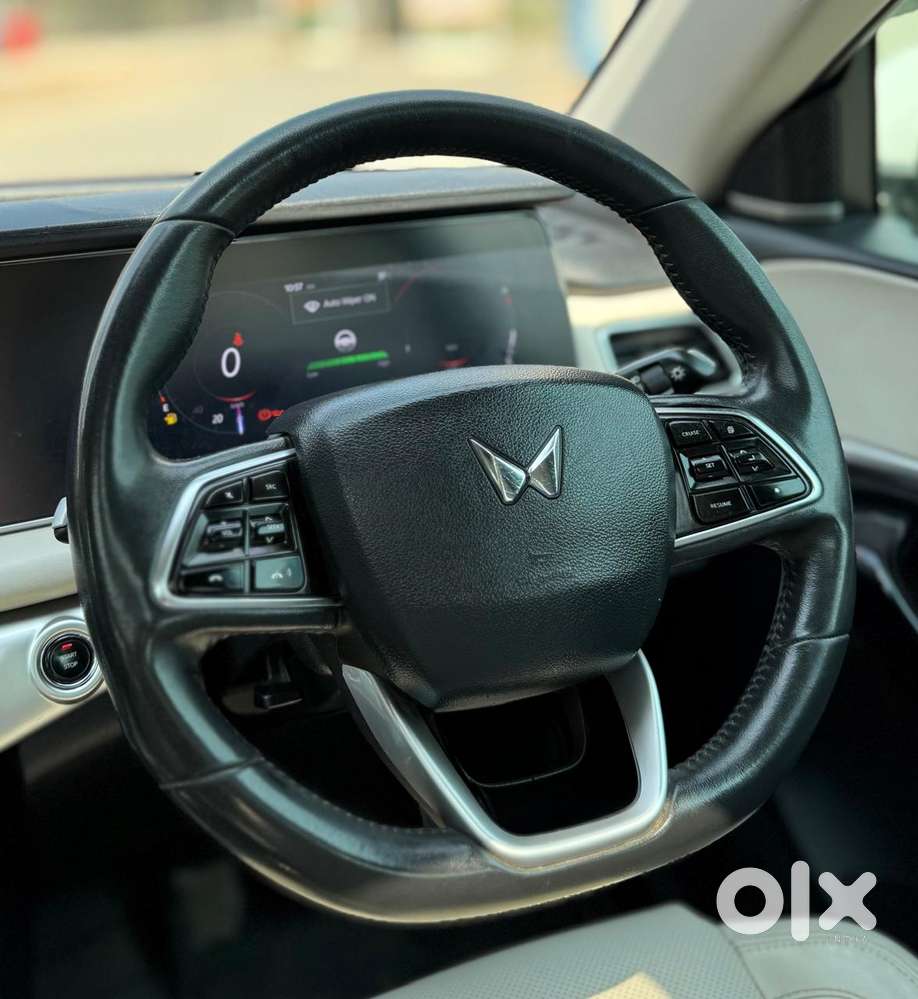 Mahindra Xuv700 2.2 Ax 7 Diesel Mt Str, 2021, Diesel