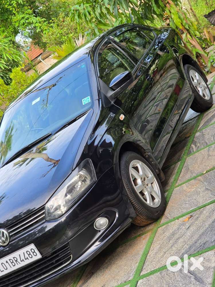 Volkswagen Vento Highline Petrol 65000 Km Single Owner2014 December