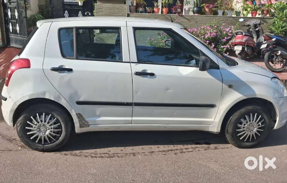 Maruti Suzuki Swift 2010 Diesel,