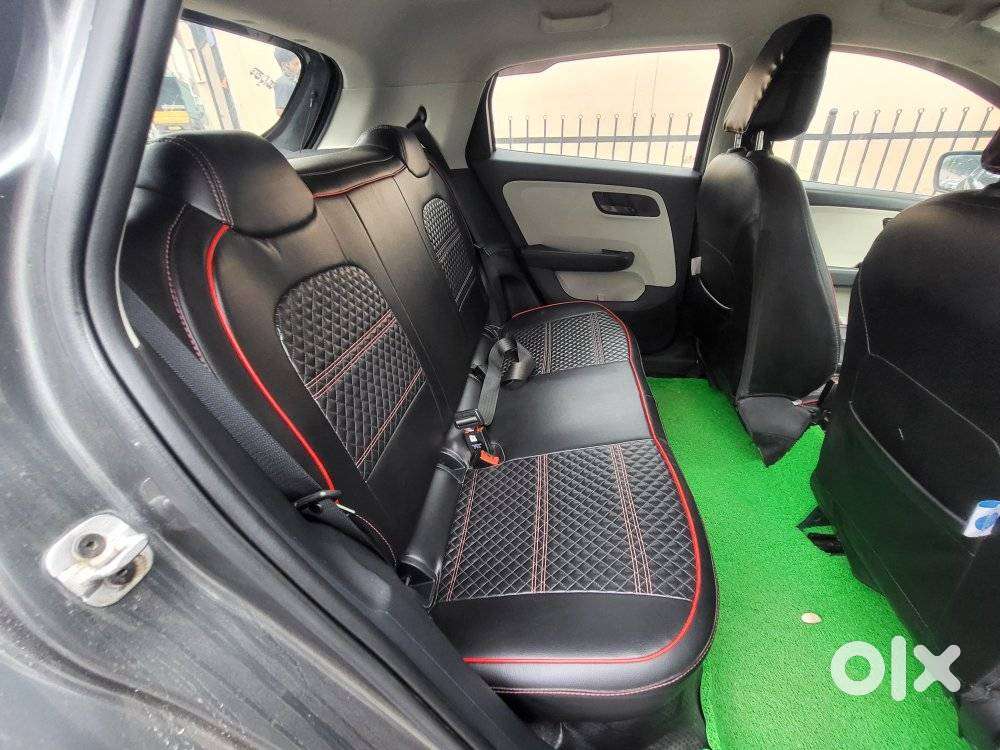 Tata Altroz 1.2 Xt, 2022, Petrol
