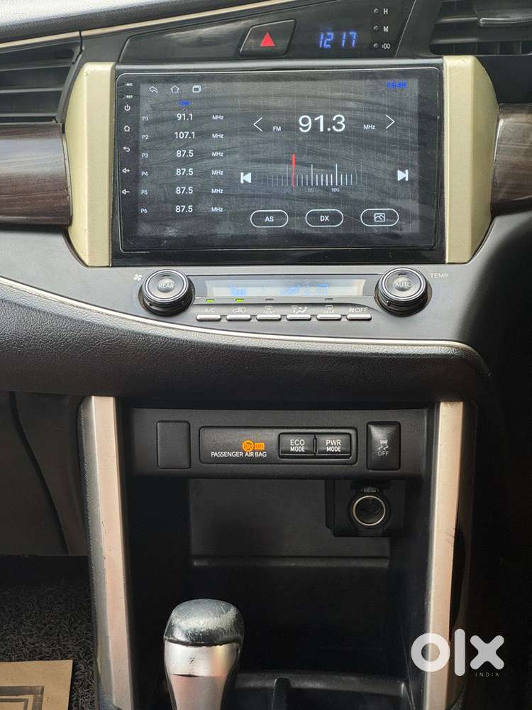 Toyota Innova Crysta 2.8 Z, 2016, Diesel