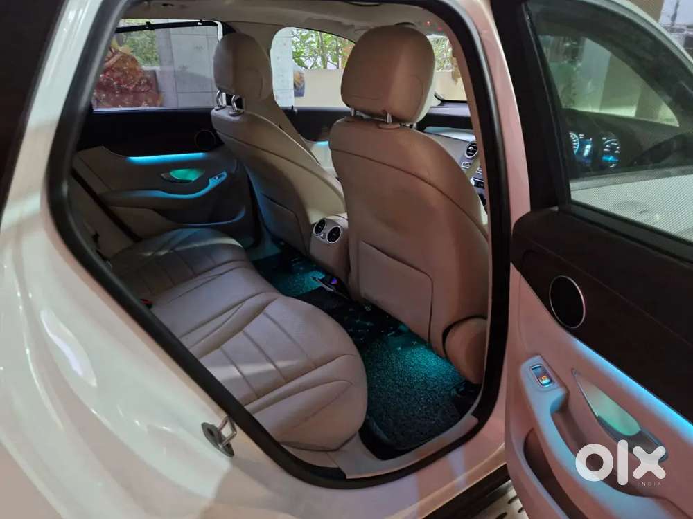 Mercedes-benz Glc 2022 Petrol Well Maintained