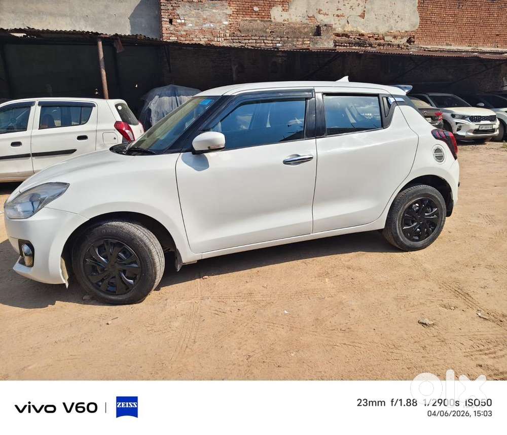 Swift Vxi Cng On Paper, Wall Maintained